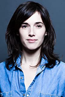 Clémentine Baert（Clémentine Baert饰演）