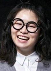 申妍美（申妍美饰演）