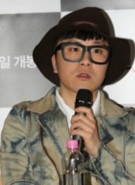 边圣铉剧照