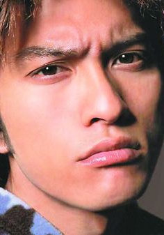 长濑智也（长濑智也饰演）
