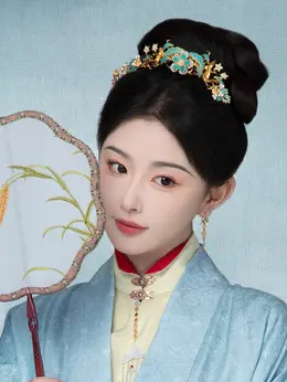 苗安素（孔雪儿 饰演）