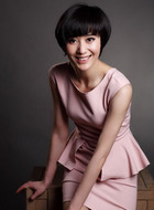 蒋新纯（谢承颖饰演）