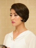 孙唯（卫莱饰演）