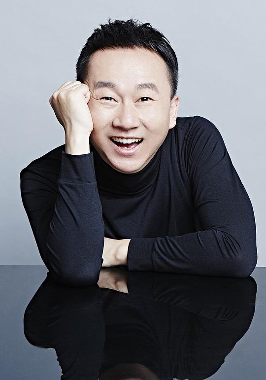 李晓川（ 左罗饰演）