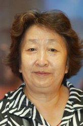 邓旭兰（彭玉饰演）